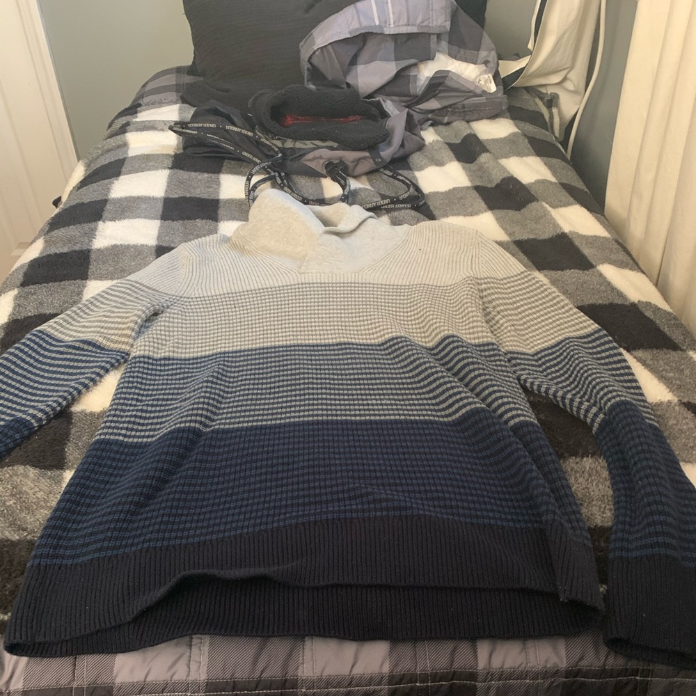Gray and blue ombré sweater